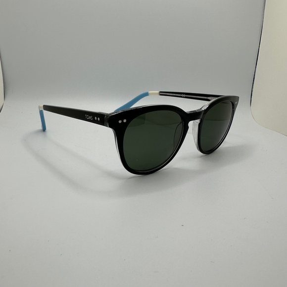 NWOT TOMS Sunglasses - Dodoma in Gloss Black with Grey Lens - Picture 2 of 2
